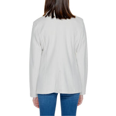 Nur ein beiger Polyesterblazer