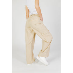 Pantalon en coton beige uniquement