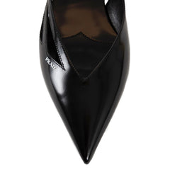 Prada Ballerinas aus gebürstetem Leder mit Cut-Outs