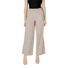 Pantalon en viscose beige uniquement