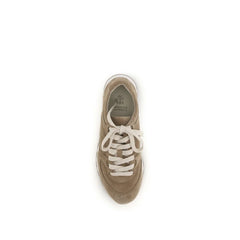 Sneakers basses en cuir de veau beige Brunello Cucinelli