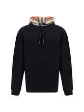 Burberry Elegant Oversize Black Samuel Hoodie - IT52 | XL - Hoodies