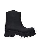 Chloé black cotton ankle boots featuring a structured silhouette and elegant block heel for a refined aesthetic.