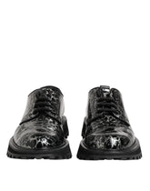 Dolce & Gabbana schwarze und weiße Kalbsleder-Chunky-Derby-Schuhe mit auffälligem Kontrastdesign und dicken Gummisohlen.
