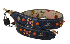 Sivunäkymä AmeOron kuratoimasta Dolce & Gabbana -eksoottisesta nahkaisesta laukkuhihnasta, joka esittelee teksturoidut siniset python-suomut.