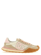 Sneakers sportive Dolce & Gabbana multicolor in poliammide con un design vivace a pannelli, vista frontale.