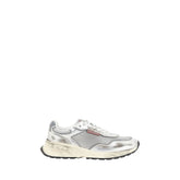 Dsquared² white calf leather Bos Taurus sneakers featuring a minimalist low-top silhouette and tonal lace-up closure.
