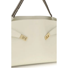 Bolsa de ombro Ferragamo Bege em couro de bezerro Bos Taurus