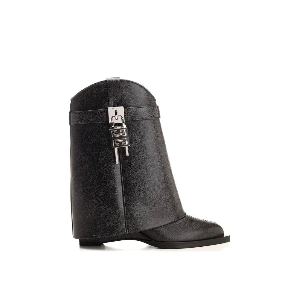 Givenchy Botas de Cano Curto em Pele Preta