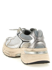 Sneakers masywne ze skóry srebrnej Golden Goose - EU38/US8