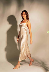 Mangará Atelier Golden Leather 8 Cm Heeled Sandals – Handcrafted Open-Toe Design