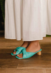 Mangará Atelier Turquoise Leather Mules Caroba – Women’S 4 Cm Cylindrical Block Heel Slip-On Sandals