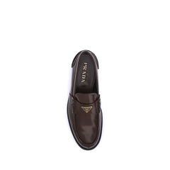 Prada Triangular plaque Loafers - Flats