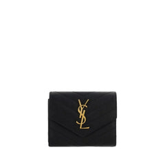 Billetera Saint Laurent negra en piel de becerro Bos Taurus con un perfil frontal minimalista y un sutil branding de lujo.