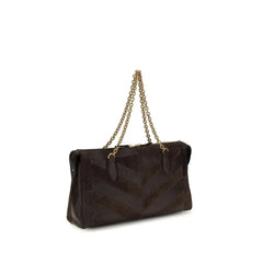 Vista trasera del bolso de cuero de lujo de Valentino Garavani que resalta la costura perfecta y el acabado tonal.