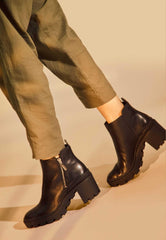 Mangará Atelier Black Goat Leather Ankle Boots Sophora – Women’S Round-Toe Block Heel Boots