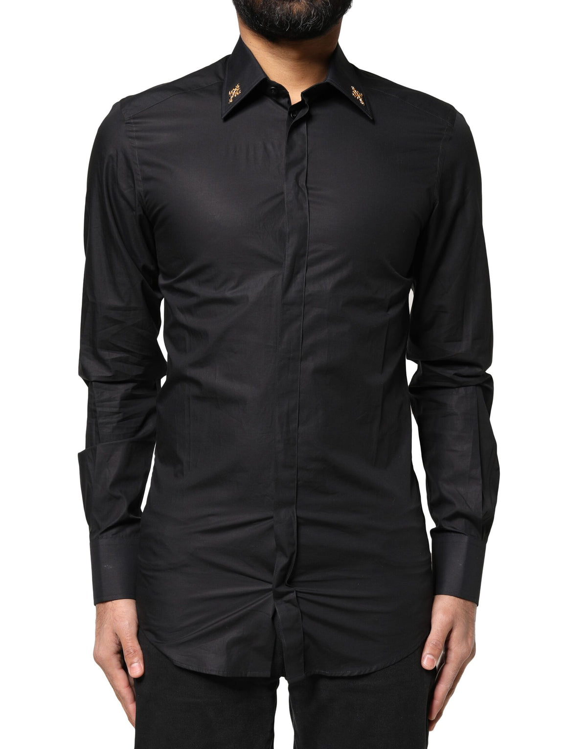 Chemise habillée Dolce &amp; Gabbana noire pour homme, ornée d'une croix dorée.