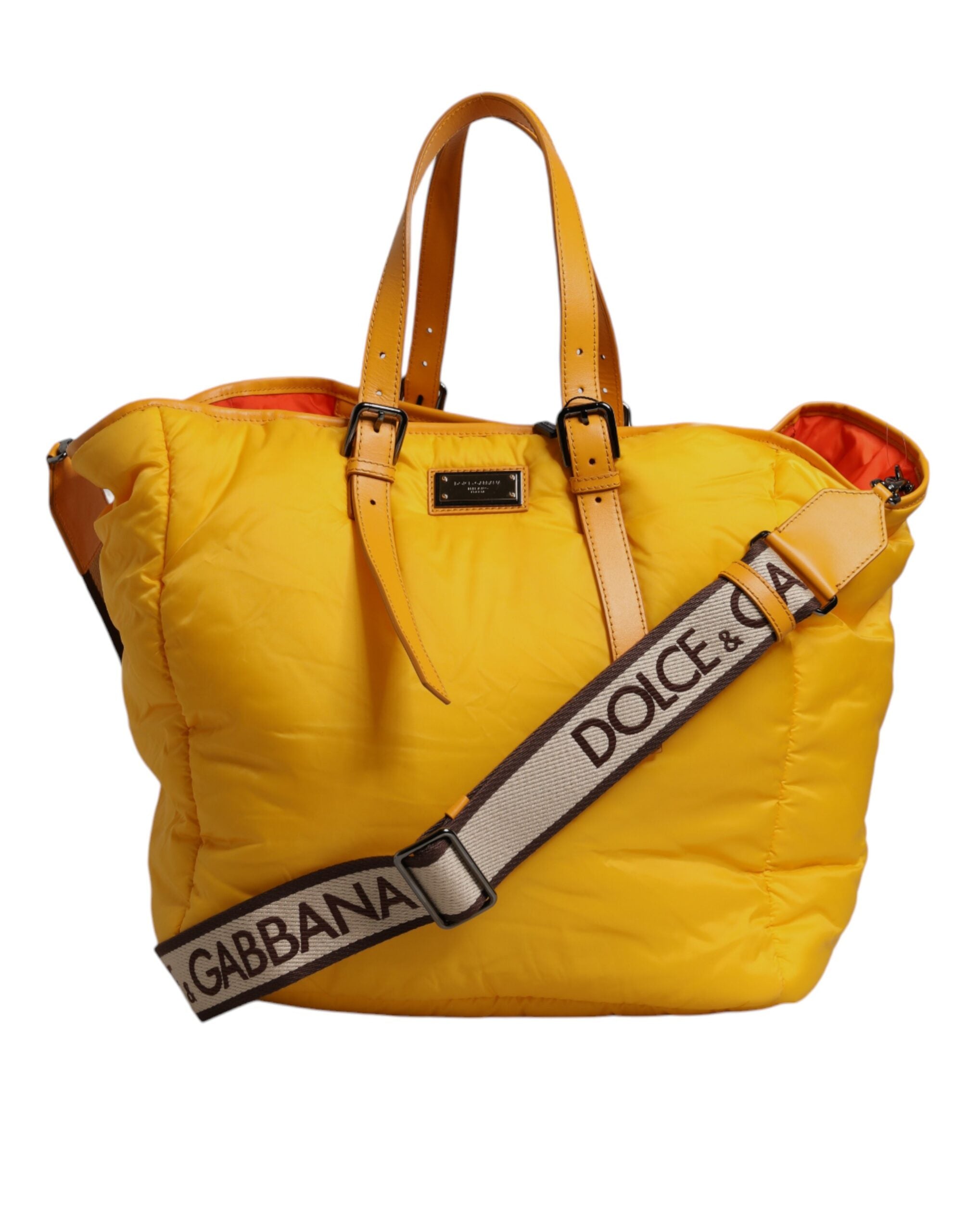 Sac de voyage Dolce &amp; Gabbana en nylon jaune orange avec logo et plaque, porté épaule ou bandoulière.