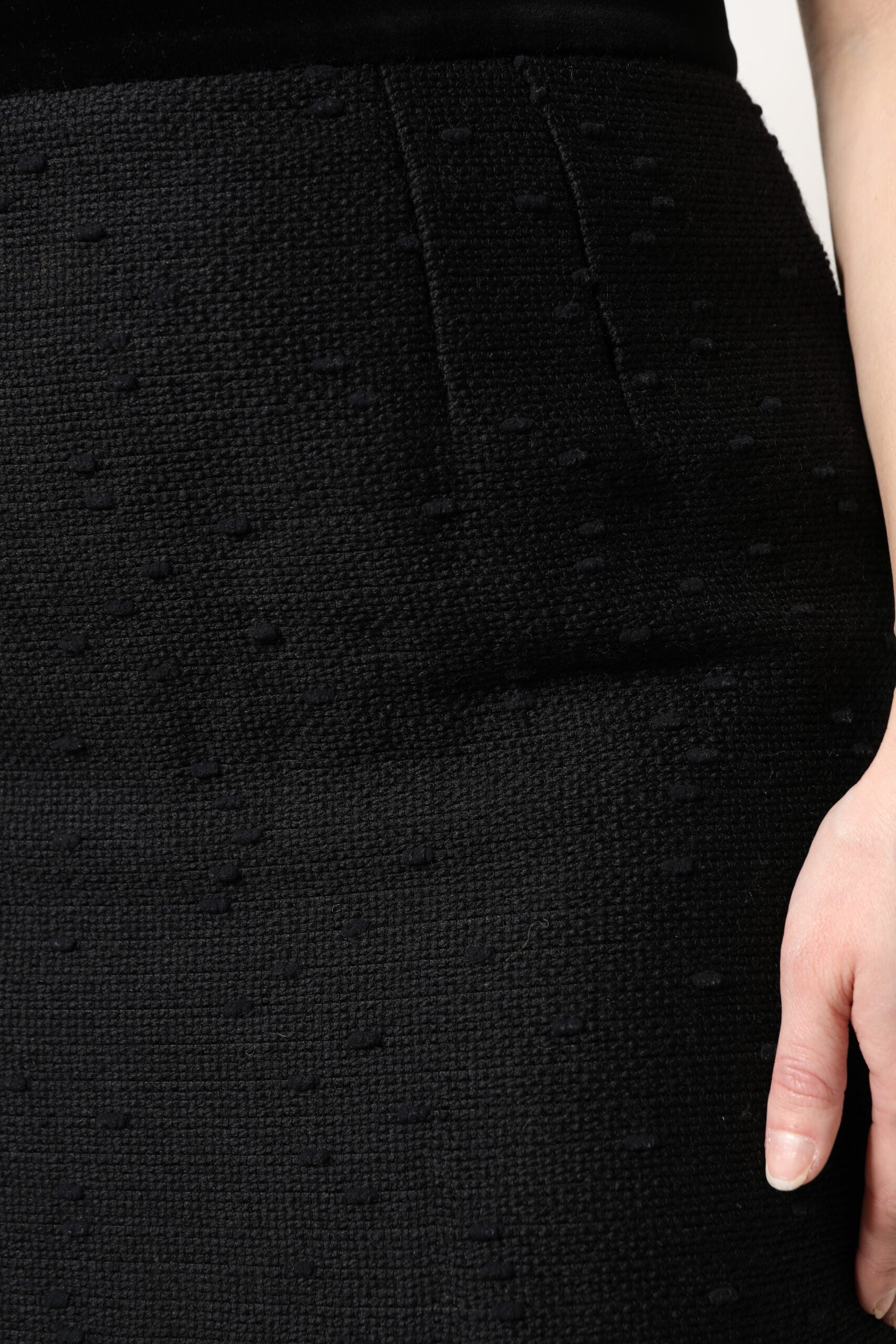 Dolce &amp; Gabbana Schwarzer Woll-Fransen-Minirock mit hohem Bund, Bleistiftform