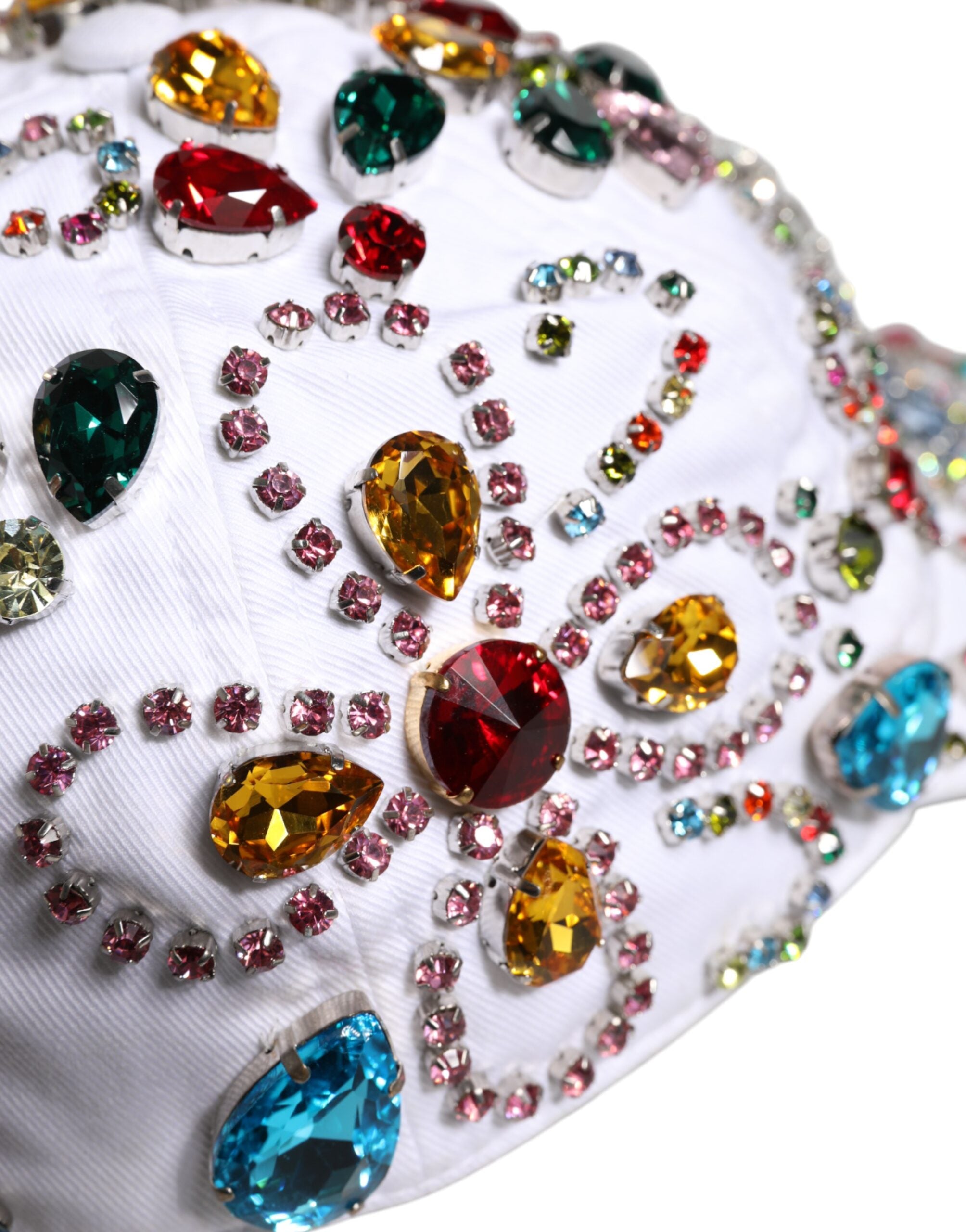 Casquette de baseball Dolce &amp; Gabbana blanche ornée de cristaux multicolores