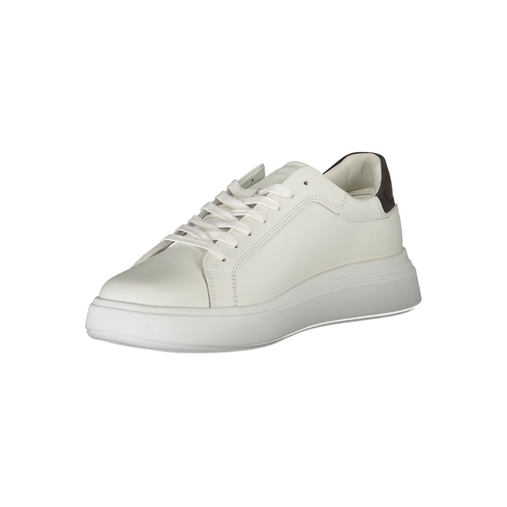 Calvin Klein Elegante weiße Schnürsneaker mit Kontrastmuster