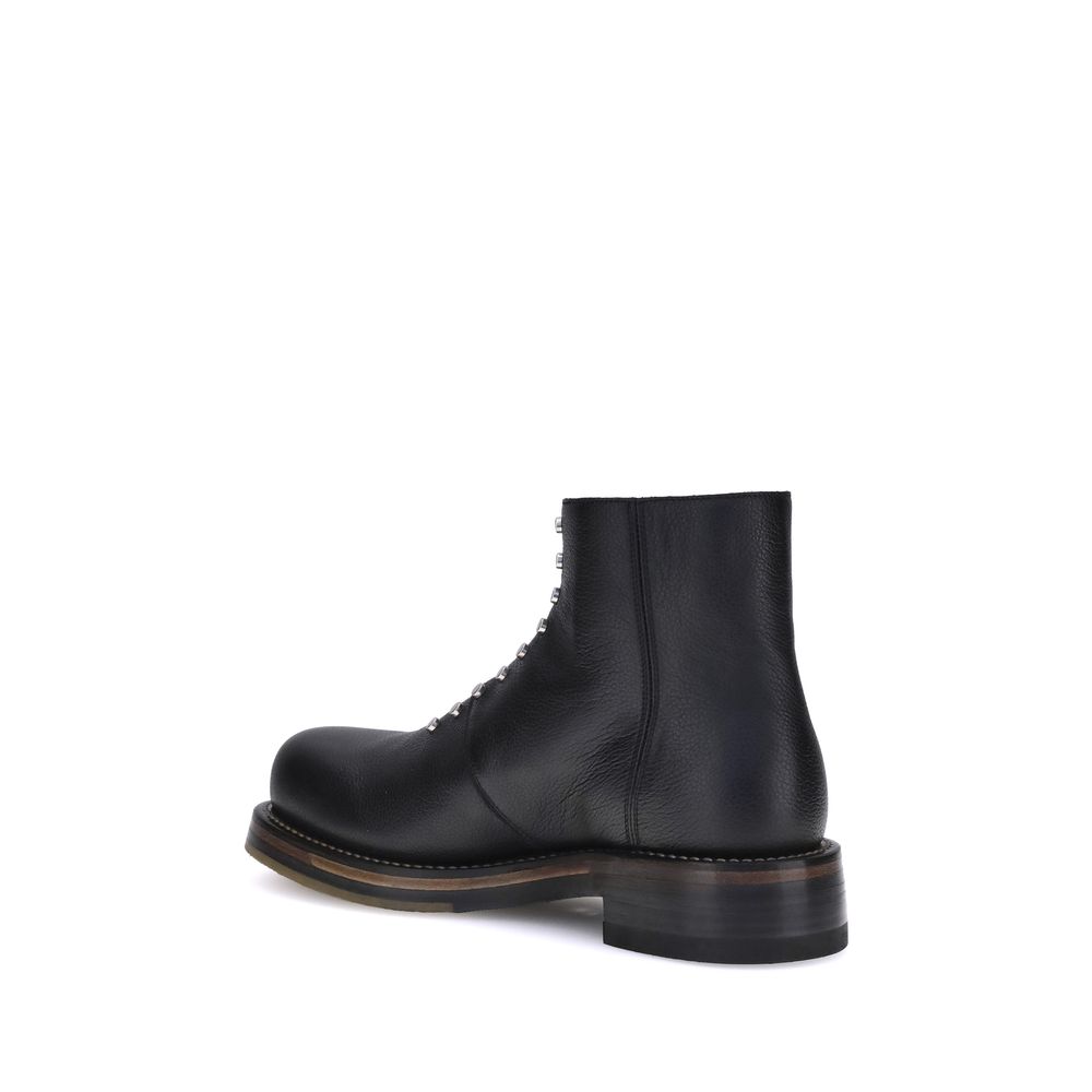 Bottines en cuir cloutées Alexander McQueen