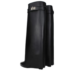Schwarze Lederstiefel von Givenchy