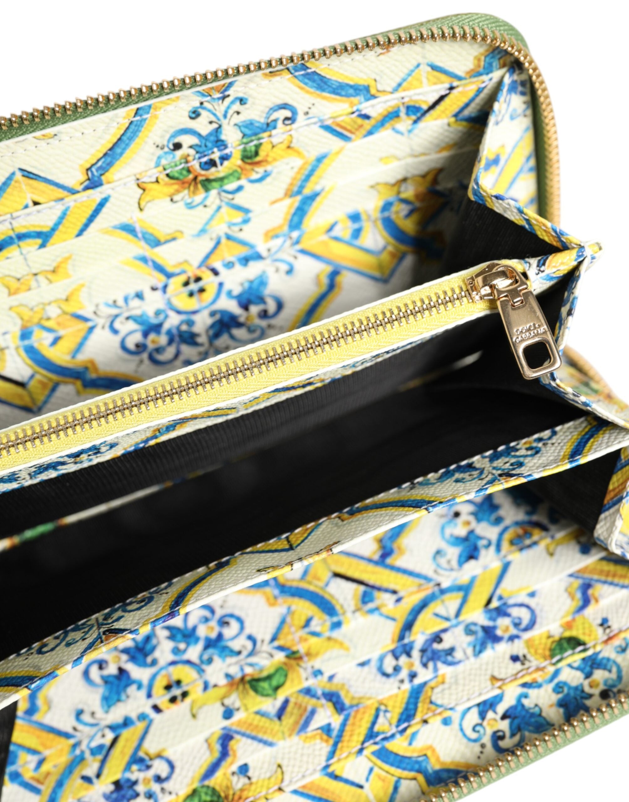 Dolce &amp; Gabbana Continenta Geldbörse aus grünem Leder mit Logo-Plakette und Reißverschluss