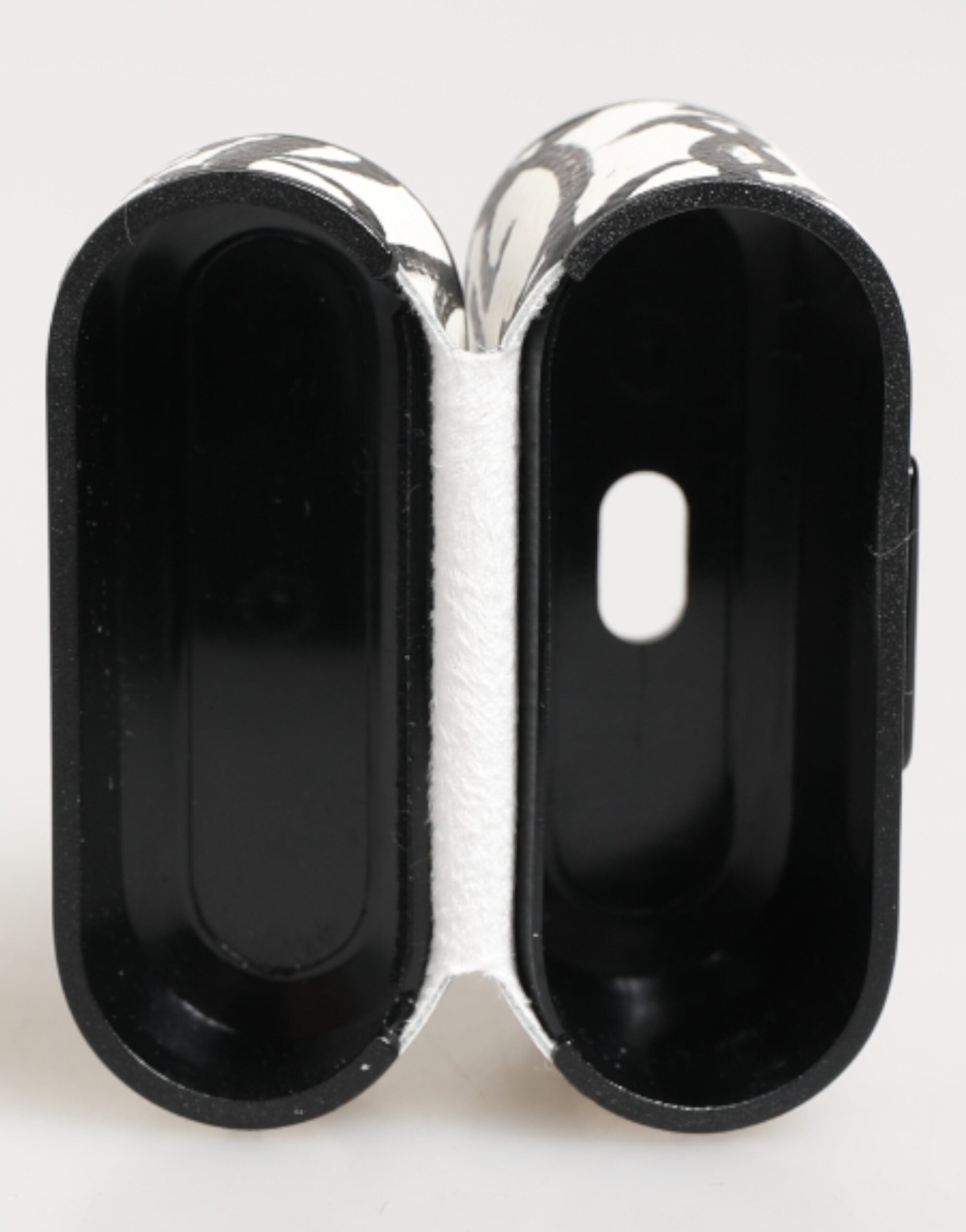 Dolce &amp; Gabbana AirPods-Hülle aus schwarzem und weißem Leder mit Monogramm-Print und Logo