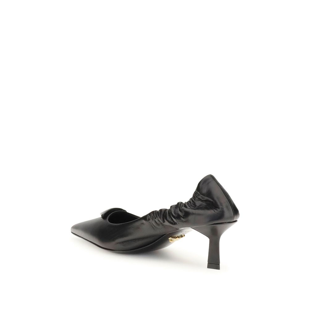 Prada Pumps mit Lederlogo