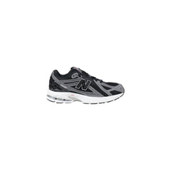 New Balance Sneaker aus schwarzem Synthetikmaterial