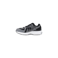 New Balance Sneaker aus schwarzem Synthetikmaterial