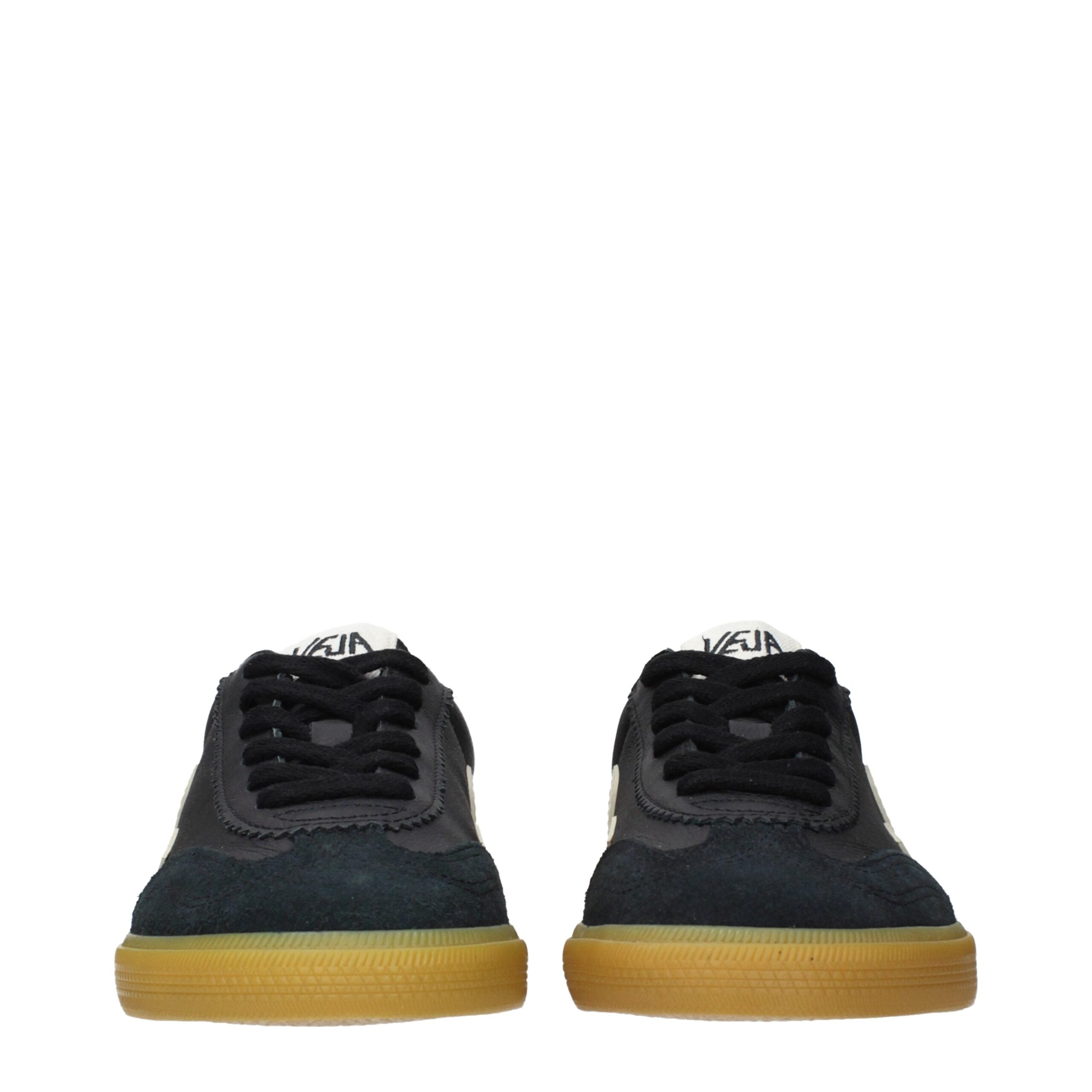 Sneakers basse in pelle nera Veja