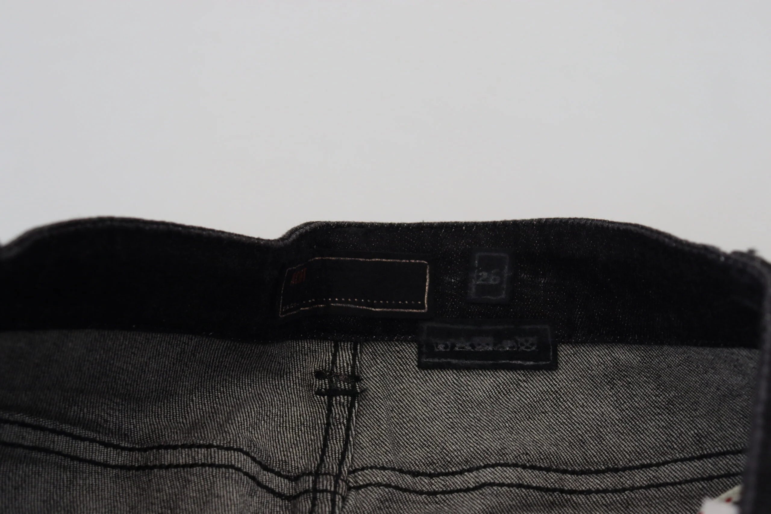 Acht Black Low Waist Slim Fit Cotton Denim Jeans - W26 - Jeans