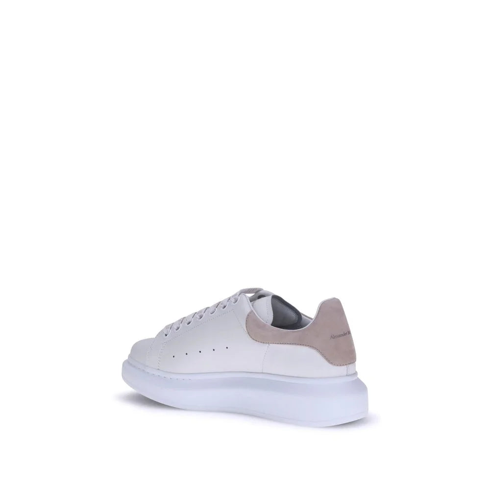 Alexander McQueen Białe skórzane sneakersy platformowe Bos Taurus z cielęcej skóry