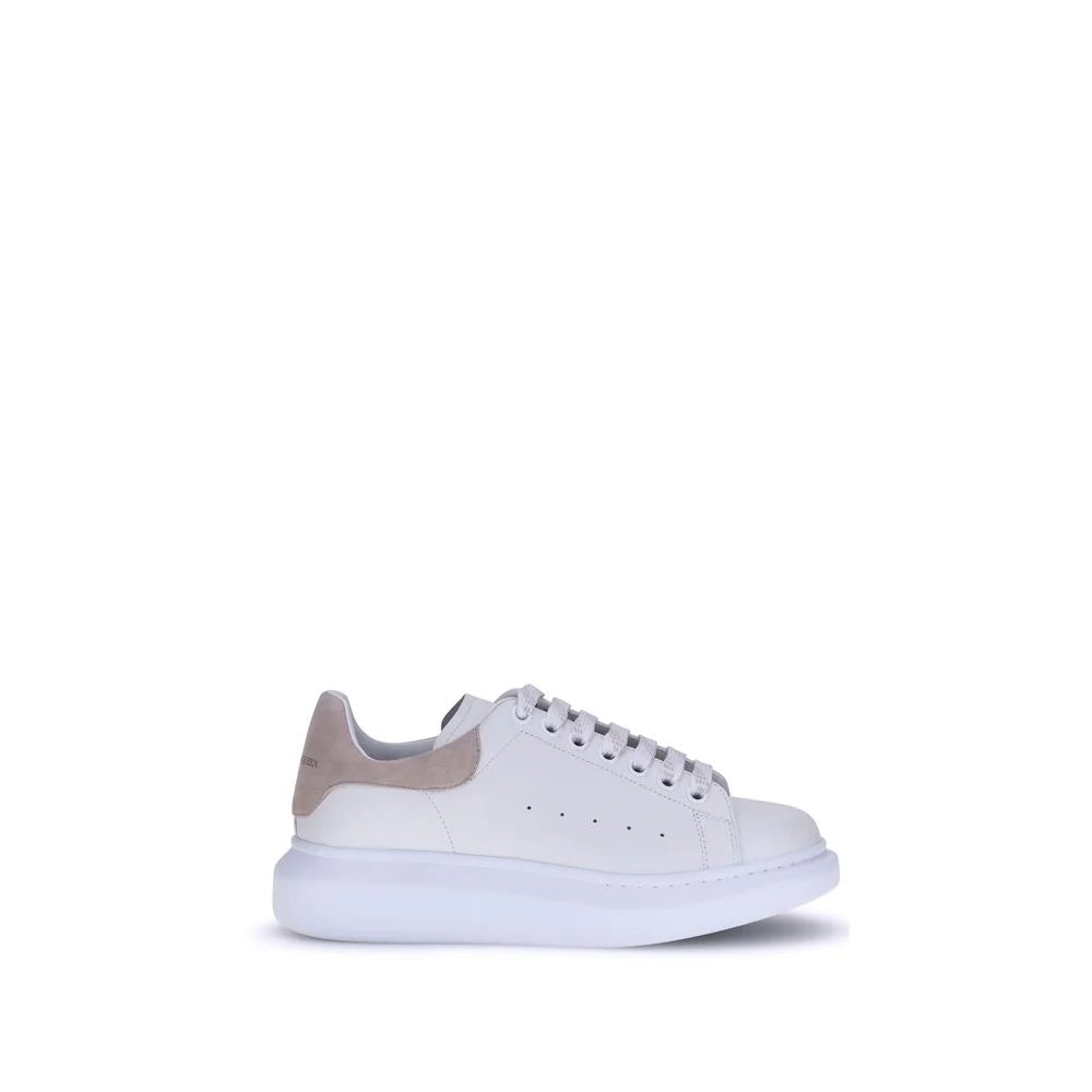 Alexander McQueen Białe skórzane sneakersy platformowe Bos Taurus z cielęcej skóry