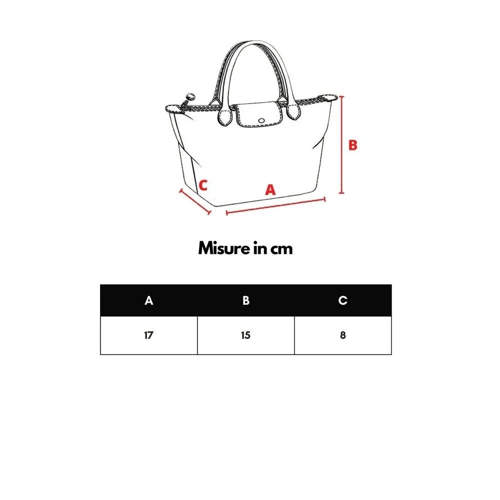Vista inferior da bolsa de couro Alexander Wang, ilustrando o artesanato preciso e a integridade estrutural.