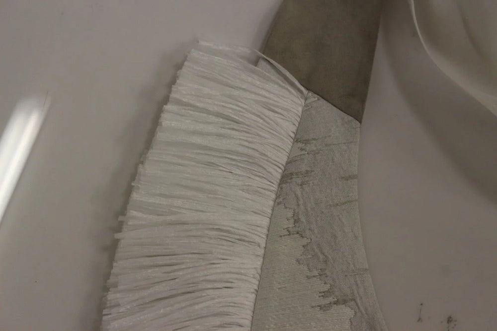 Arzu Kaprol White Lashes Open Back Vest Jacket - IT40|S - Vests