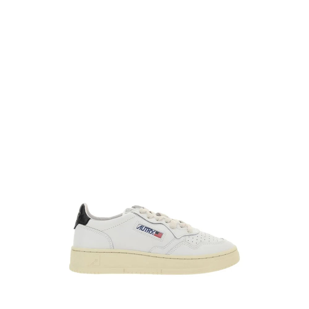 Autry White Calf Leather Bos Taurus Low Top Sneakers