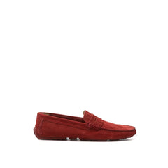 Bally męskie mokasyny z skóry bordeaux w głębokim odcieniu wina, z klasycznym siluetem slip-on i wyrafinowanymi szwami.
