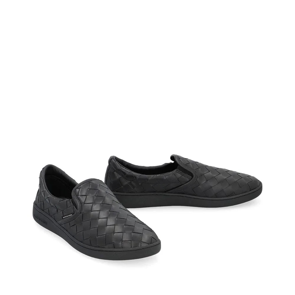 Bottega Veneta Black Calfskin Low Top Sneakers - EU39/US6
