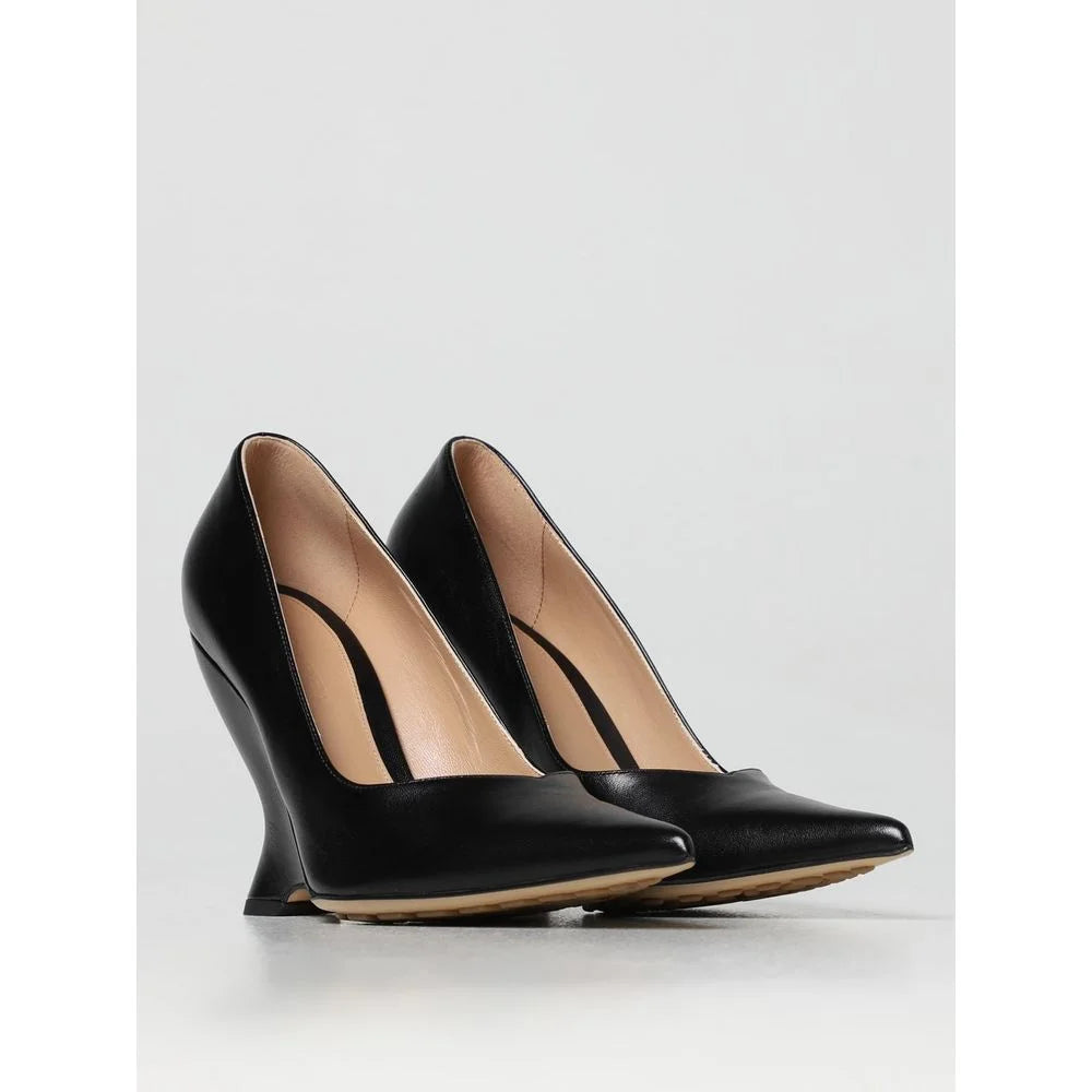 Bottega Veneta Black Leather High Heel Pumps - EU40/US10