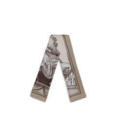 Pañuelo de seda beige de Burberry