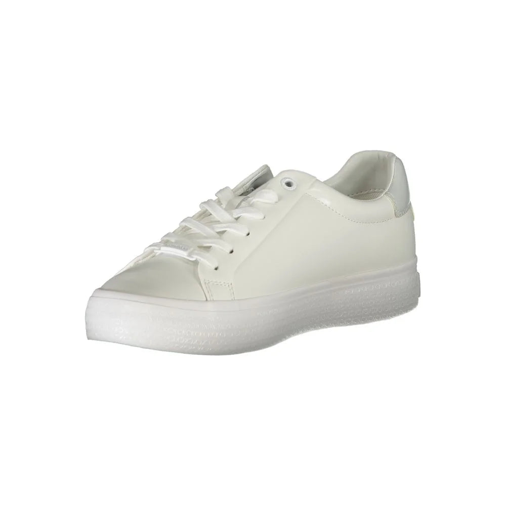 Calvin Klein Elegant White Sneakers with Contrast Detailing - Sneakers