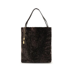 Chloé Large Spin Tote Bag in soft shearling - Shoulder Bags