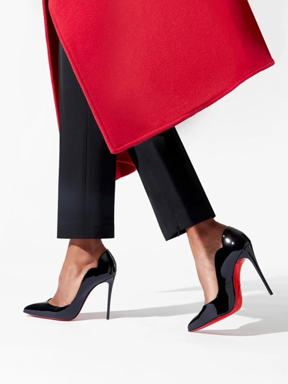 Christian Louboutin Černá patentovaná kůže pumpy Hot Chick 100