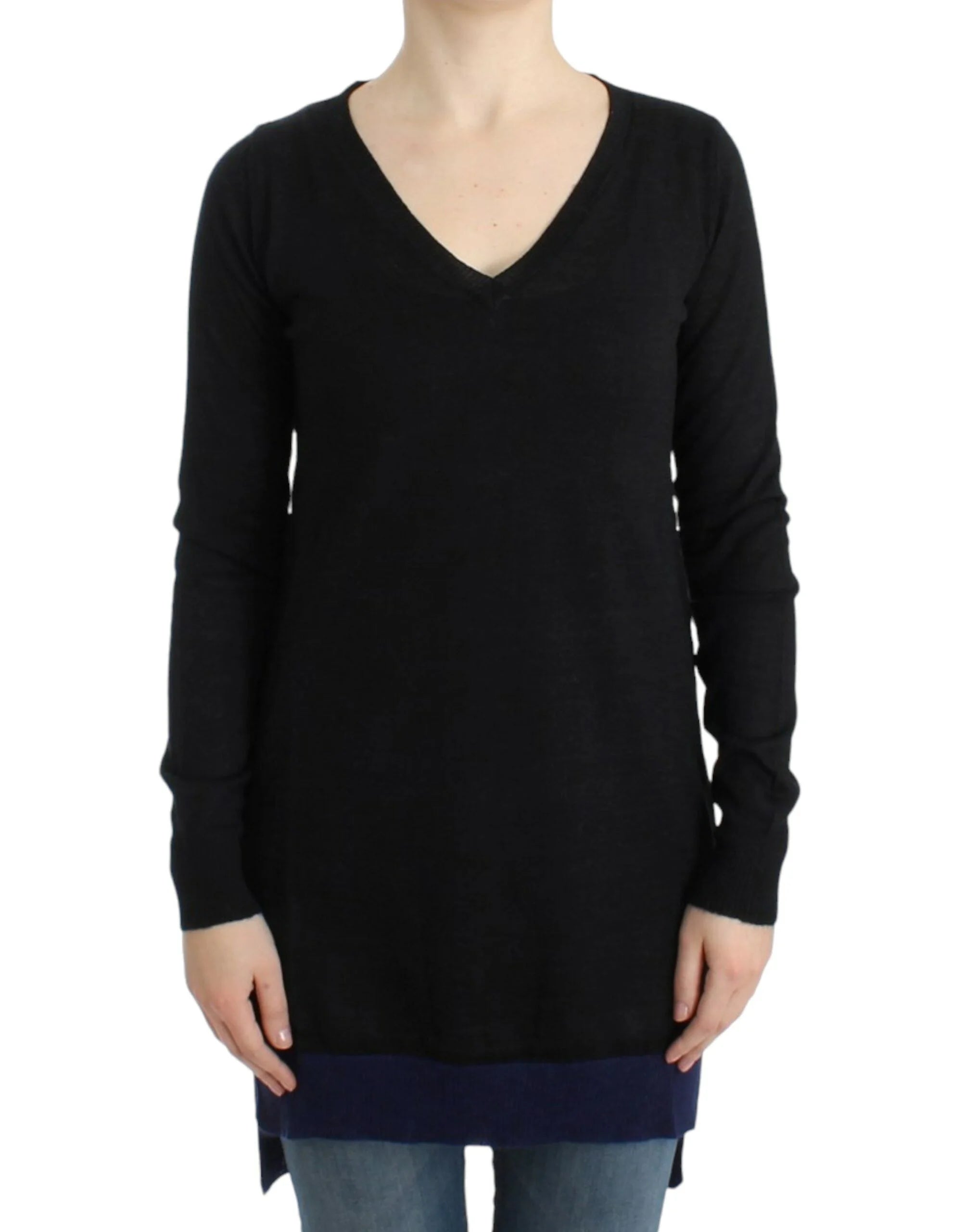 Costume National Black V-neck lightweight sweater - M - Sweaters