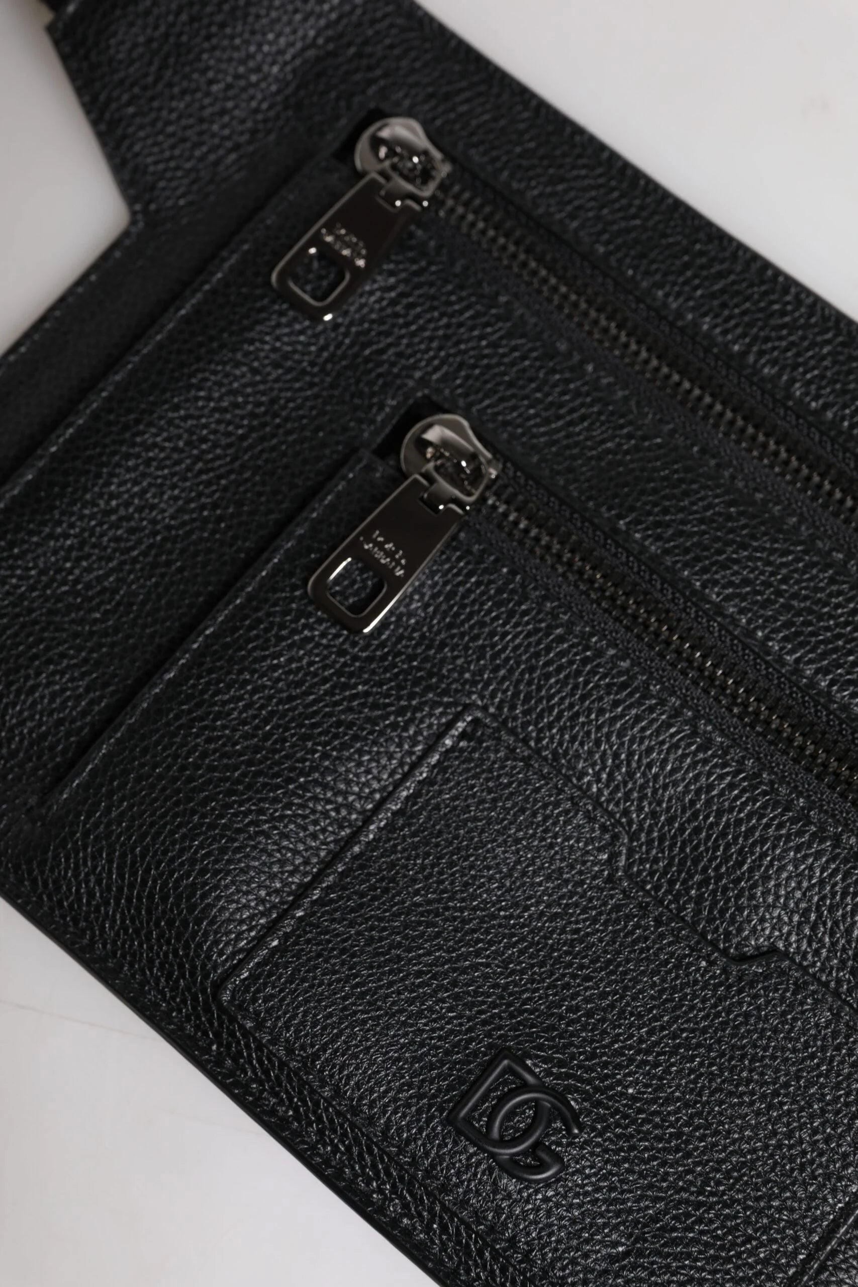 Dolce & Gabbana Black Calfskin Leather Messenger Crossbody Bag - Cross Body Bags