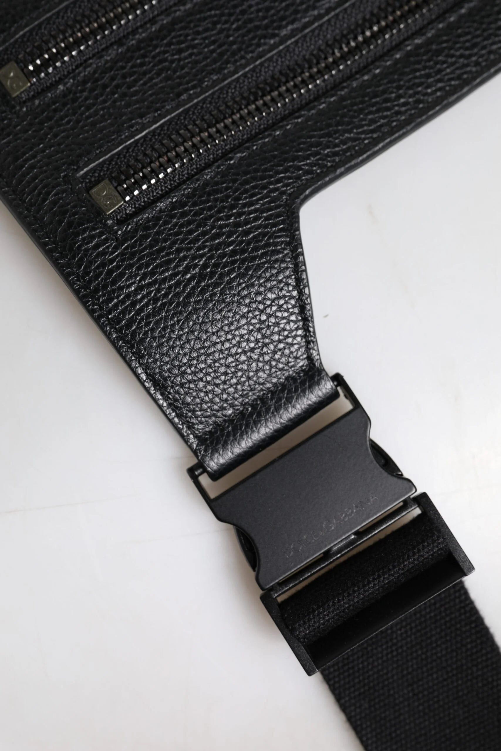 Dolce & Gabbana Black Calfskin Leather Messenger Crossbody Bag - Cross Body Bags