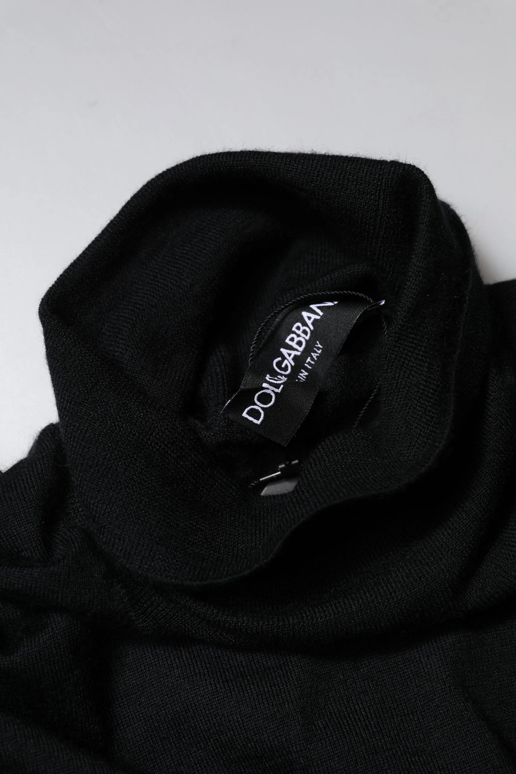 Dolce & Gabbana Black Cashmere Knitted Men Pullover Sweater - IT48 | M - Sweaters